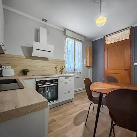 Centre De Vichy, Entree Autonome Holiday home Vichy