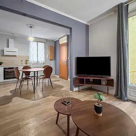 Centre De Vichy, Entree Autonome Holiday home Vichy
